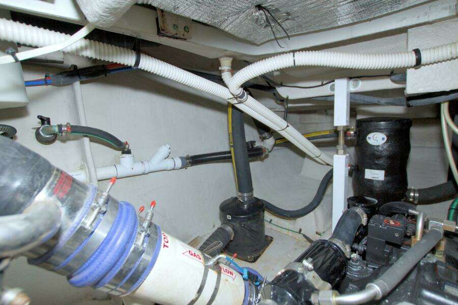 2013 Meridian 441 Sedan