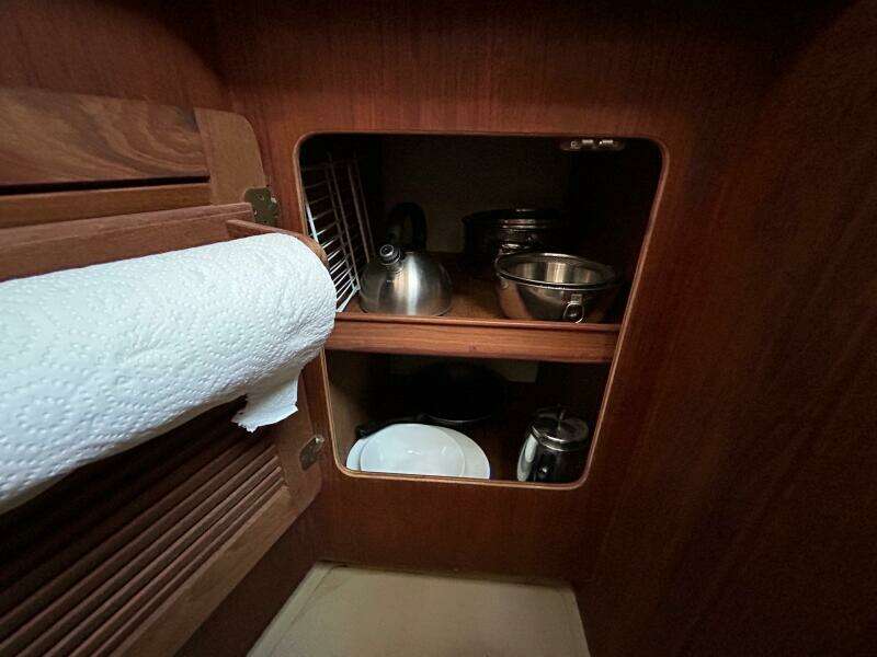 Galley storage