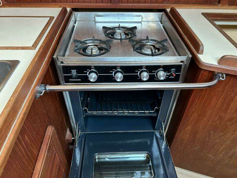 Princess gas stove/oven