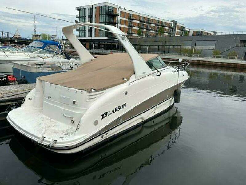 2006 Larson Cabrio 274