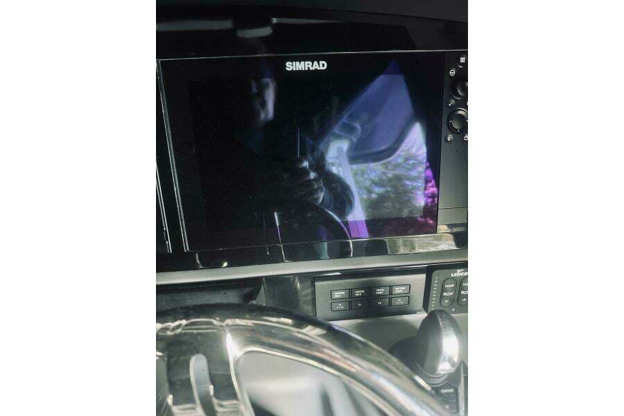 2022 Robalo R272 Center Console