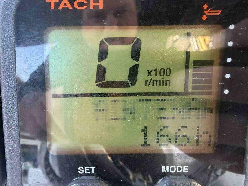 2004 Century 3200 Center Console