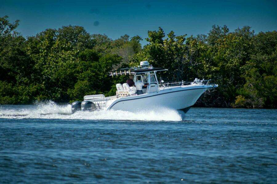 2004 Century 3200 Center Console