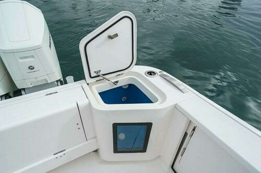 2022 Intrepid 477 Evolution