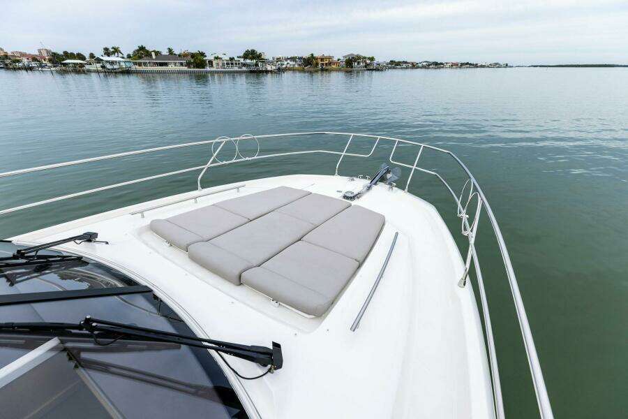2022 Prestige 420 FLybridge SO FLY 