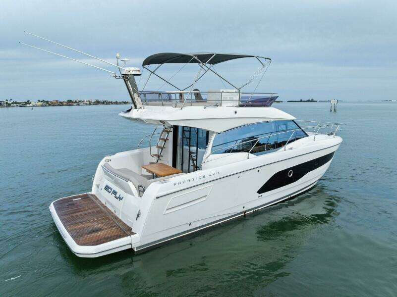 2022 Prestige 420 FLybridge SO FLY 