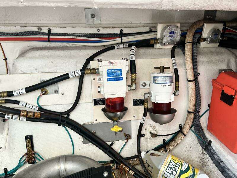 Cruisers 390 Sport Coupe