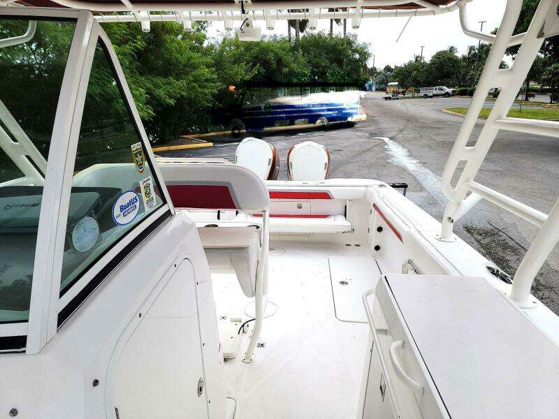 2008 Wellcraft 30 Scarab Sport