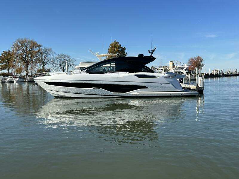 2026 Sunseeker 55 Predator