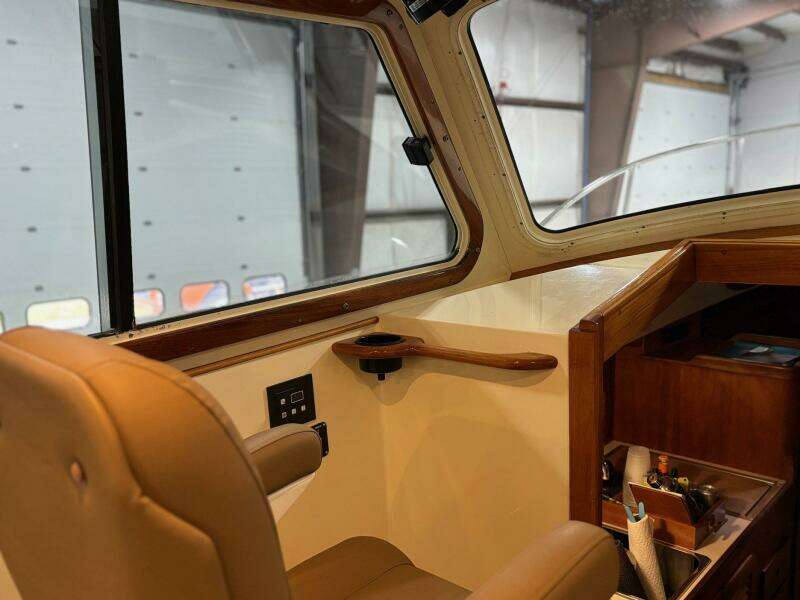 2003 Hinckley 36 Picnic Boat EP