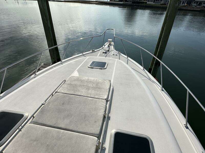 2001 Tiara Yachts 4300 Open