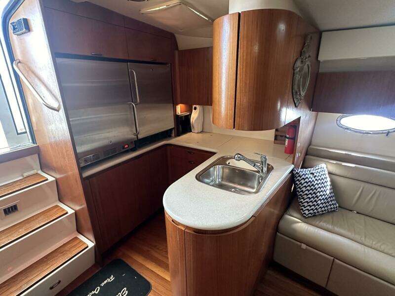 2001 Tiara Yachts 4300 Open