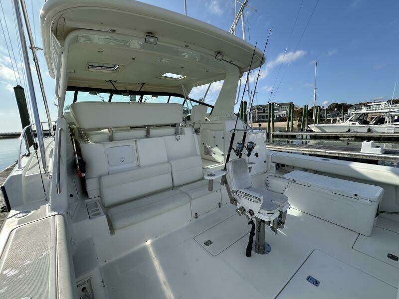 2001 Tiara Yachts 4300 Open