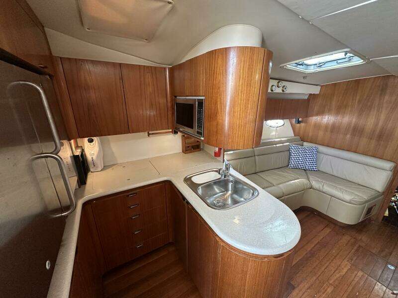 2001 Tiara Yachts 4300 Open