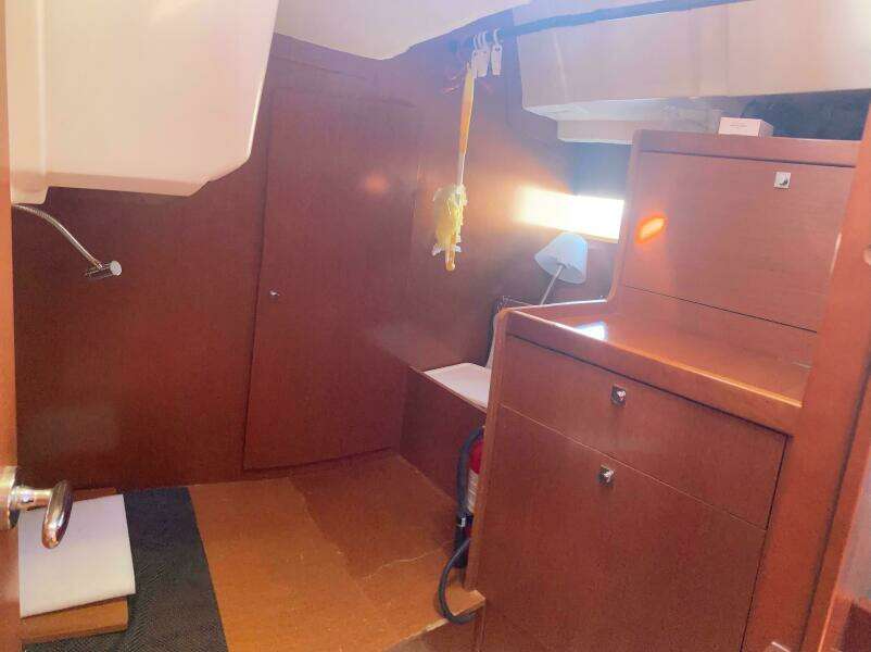 2012 Beneteau Oceanis ICW