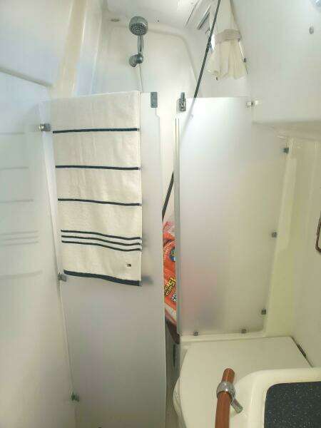 2003 Beneteau Center Cockpit