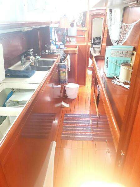 2003 Beneteau Center Cockpit