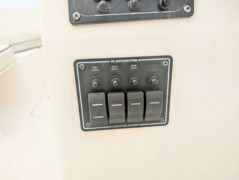 2003 Palm Beach 22DC White Cap