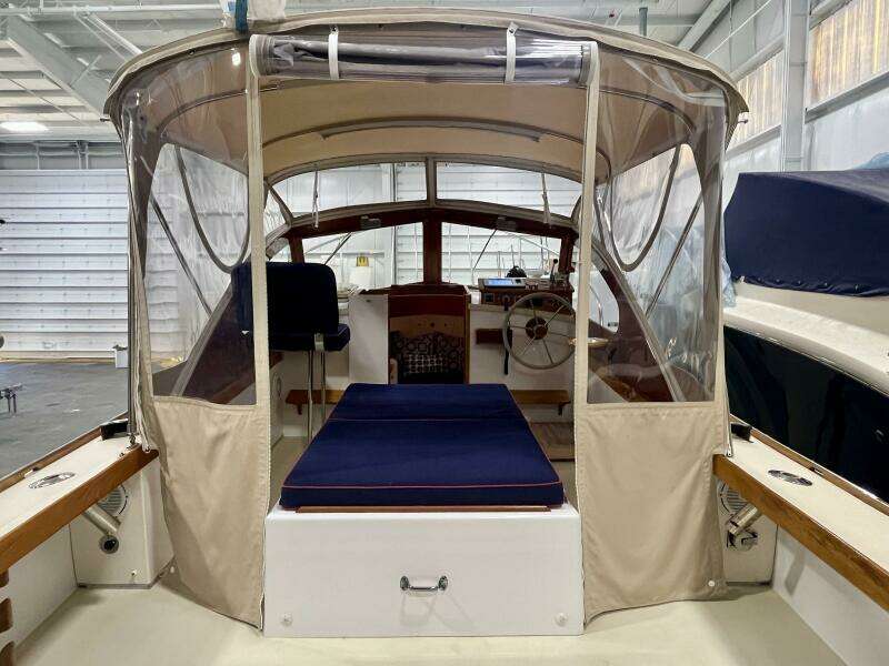 1980 Dyer 29 Bass Boat