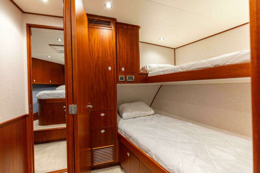 2006 Jim Smith 68 Convertible- STBD Forward Bunks