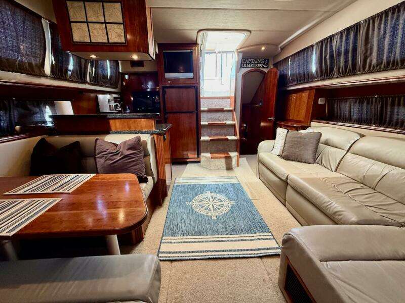 2006 Cruisers Yachts 415 Express