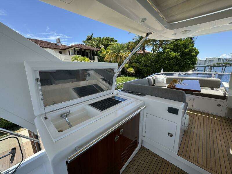 2018 Azimut 66 Flybridge