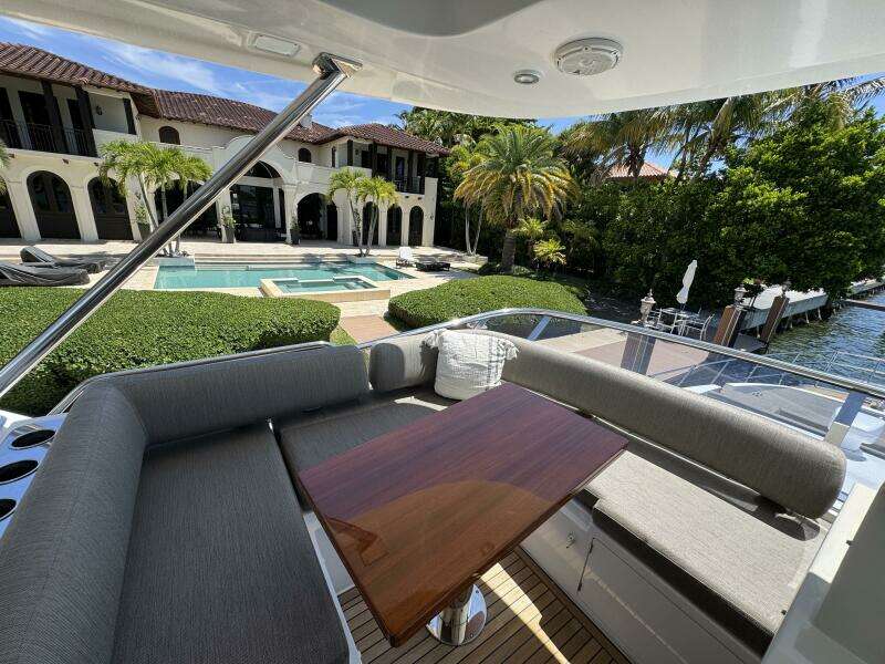 2018 Azimut 66 Flybridge