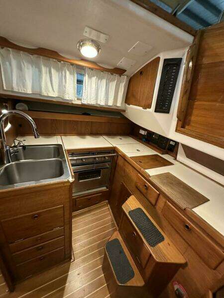 1984 Sabre Sabre 34-1