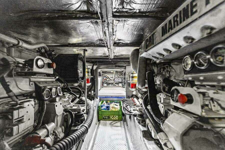 1998 Sea Ray 480 Sedan Bridge