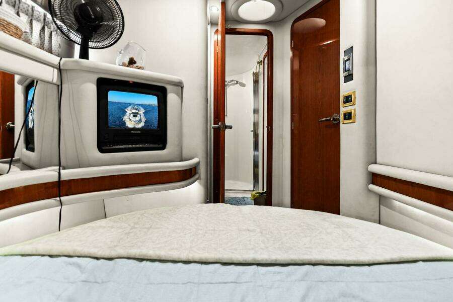 1998 Sea Ray 480 Sedan Bridge