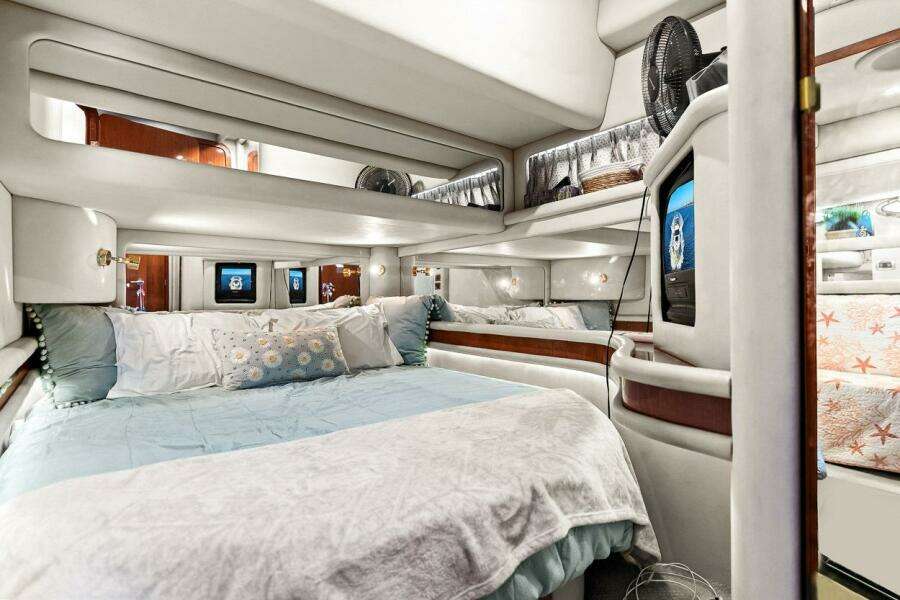 1998 Sea Ray 480 Sedan Bridge