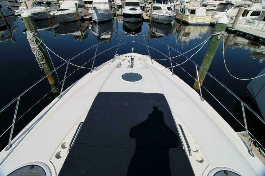 2002 Regal 4260 Commodore