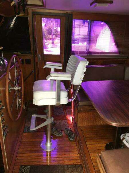 1977 Hatteras 48 LRC