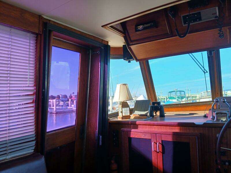 1977 Hatteras 48 LRC