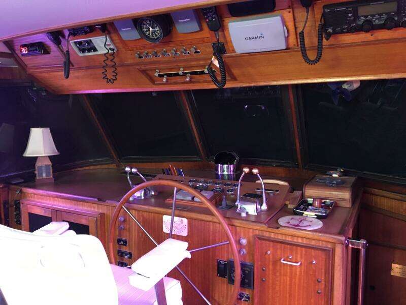 1977 Hatteras 48 LRC