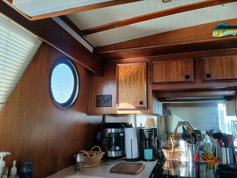 1977 Hatteras 48 LRC