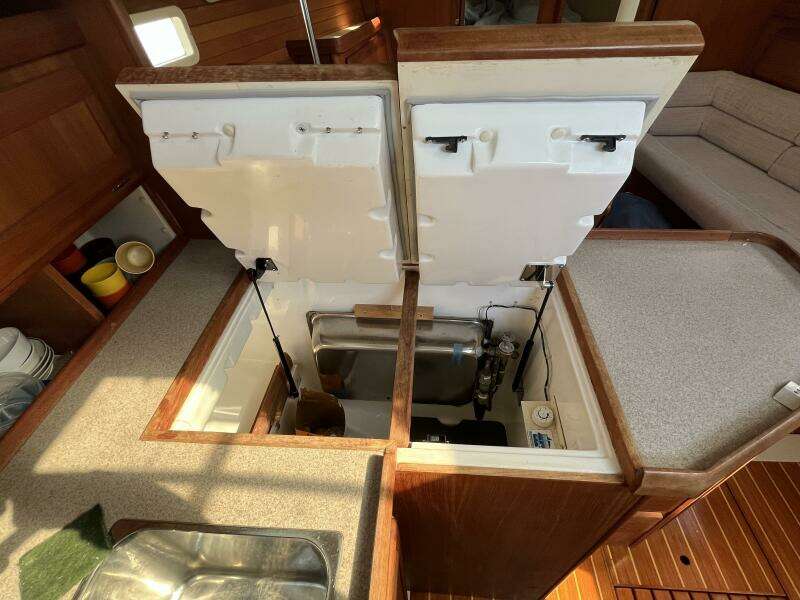 1995 Hunter Legend 37.5