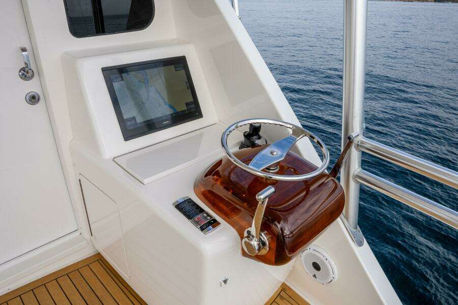 2018 Viking 80 Enclosed Bridge - SILVERTIME