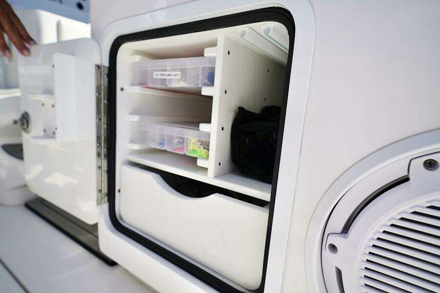 2024 Invincible Catamaran