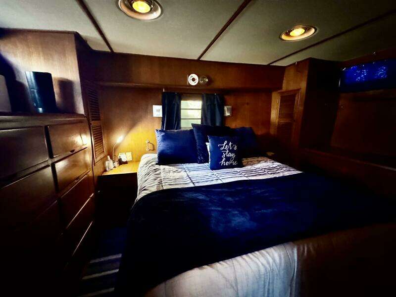 1986 Marine Trader 47 Tradewinds