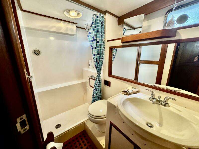 1986 Marine Trader 47 Tradewinds