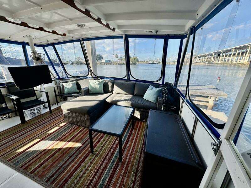 1986 Marine Trader 47 Tradewinds