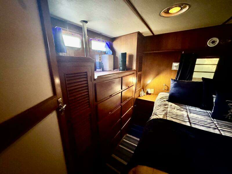 1986 Marine Trader 47 Tradewinds