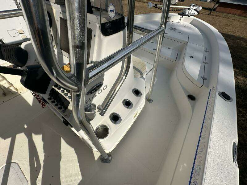 2008 NauticStar 2400 NauticBAY