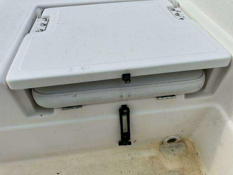 2008 NauticStar 2400 NauticBAY