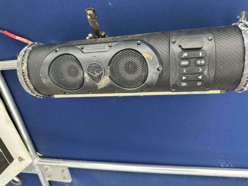 2008 NauticStar 2400 NauticBAY