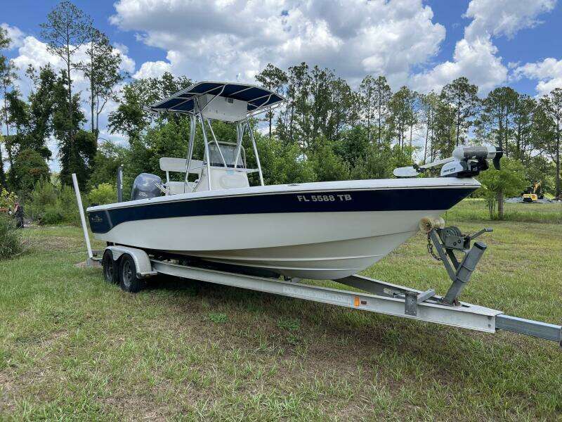 2008 NauticStar 2400 NauticBAY