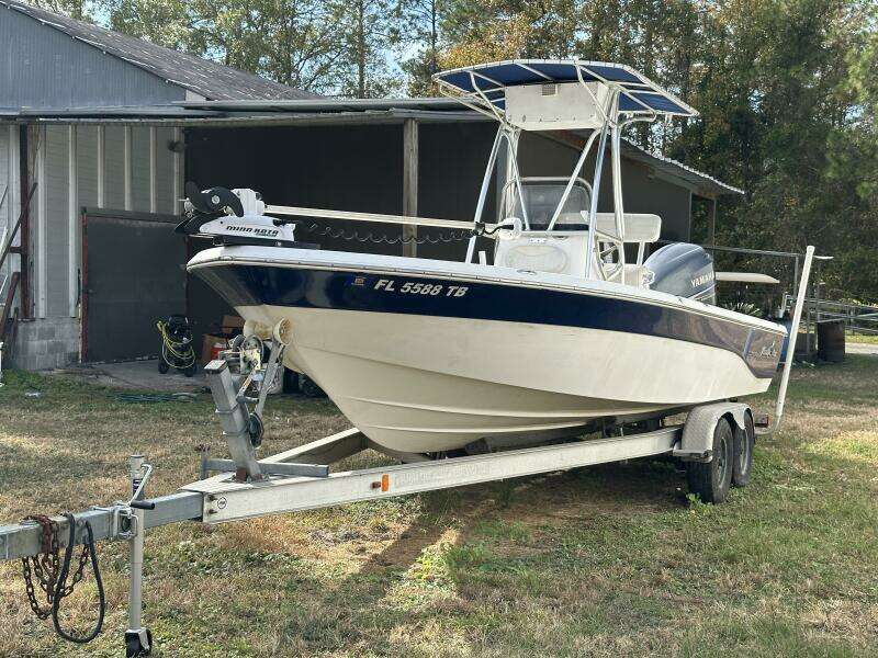 2008 NauticStar 2400 NauticBAY