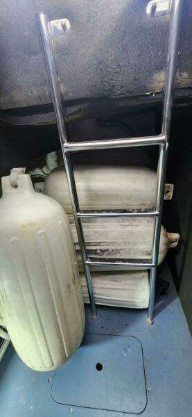 1998 Viking Princess Sport Cruiser