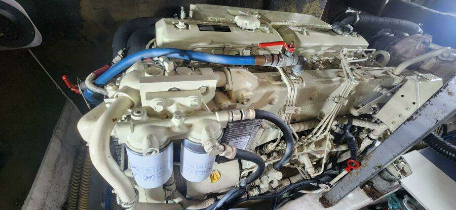 1998 Viking Princess Sport Cruiser